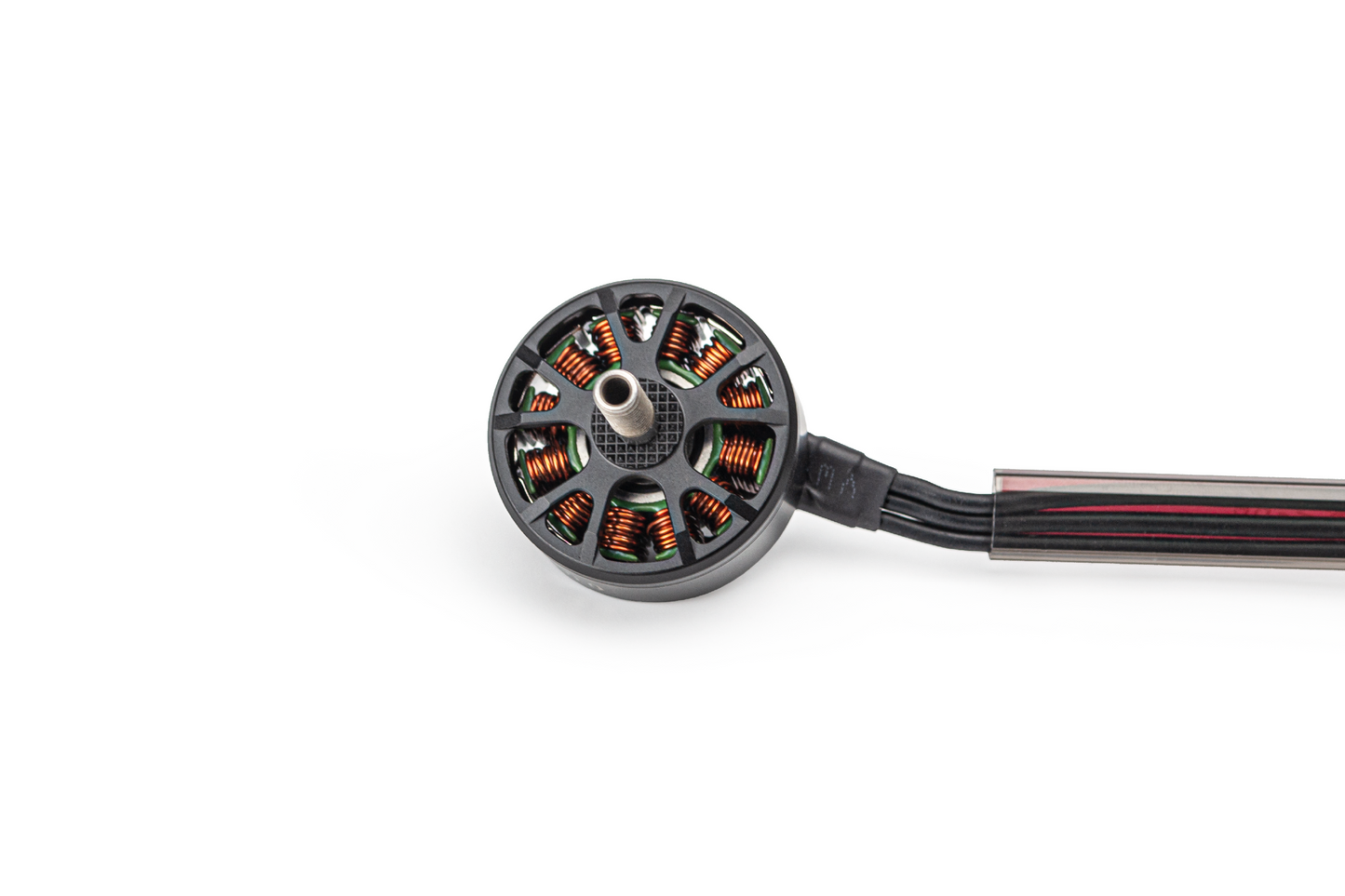 Variklis „Pilotix 2808 1100KV“ su plastikiniais vamzdžiais ir kištuku